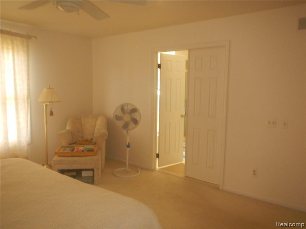 629 Summit Ridge Drive, Unit 13 Milford, MI 48381 - Photo 34 of 59 MASTER BATH ALSO HAS DOUBLE DOORS