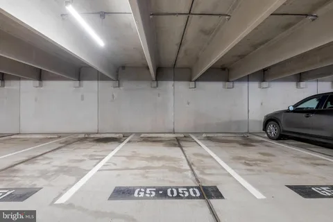 $435,000 | 2665 Prosperity Avenue, Unit 104, Fairfax, VA 22031