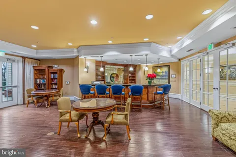 $435,000 | 2665 Prosperity Avenue, Unit 104, Fairfax, VA 22031