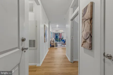 $435,000 | 2665 Prosperity Avenue, Unit 104, Fairfax, VA 22031