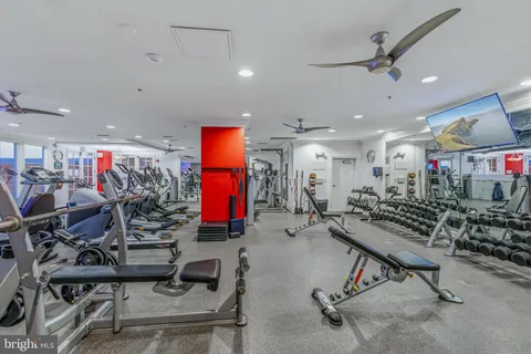 $435,000 | 2665 Prosperity Avenue, Unit 104, Fairfax, VA 22031