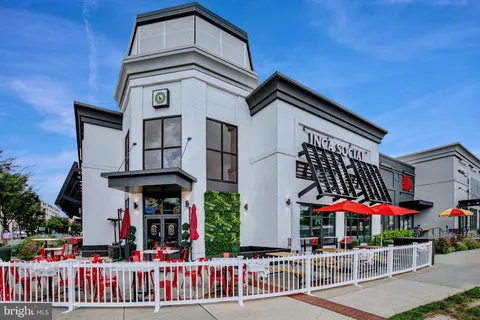 $435,000 | 2665 Prosperity Avenue, Unit 104, Fairfax, VA 22031