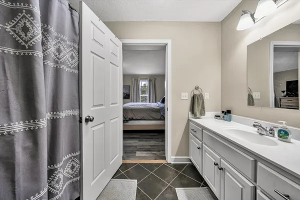 $471,500 | 202 Panther Drive Southeast, Floyd, VA 24091