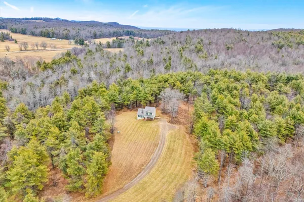 $471,500 | 202 Panther Drive Southeast, Floyd, VA 24091