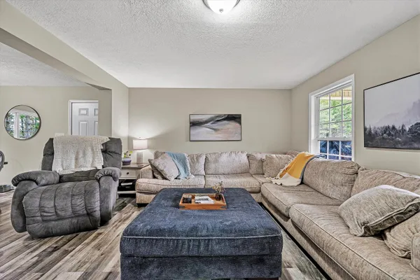 $471,500 | 202 Panther Drive Southeast, Floyd, VA 24091