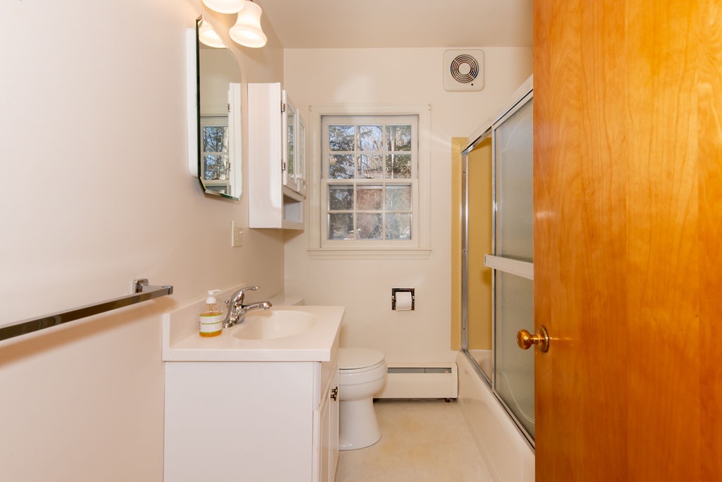 69 Bellamy Road Dover, NH 03820 - Photo 27 of 40