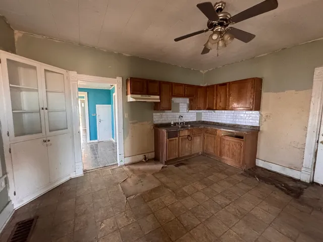 $39,900 | 224 East State Street, Washburn, IL 61570