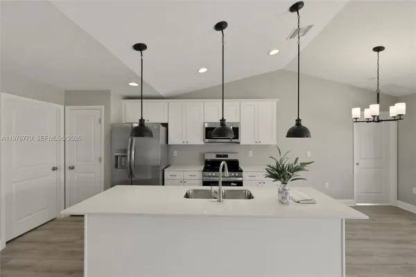 $319,000 | 6809 Dickinson Drive, Sebring, FL 33872