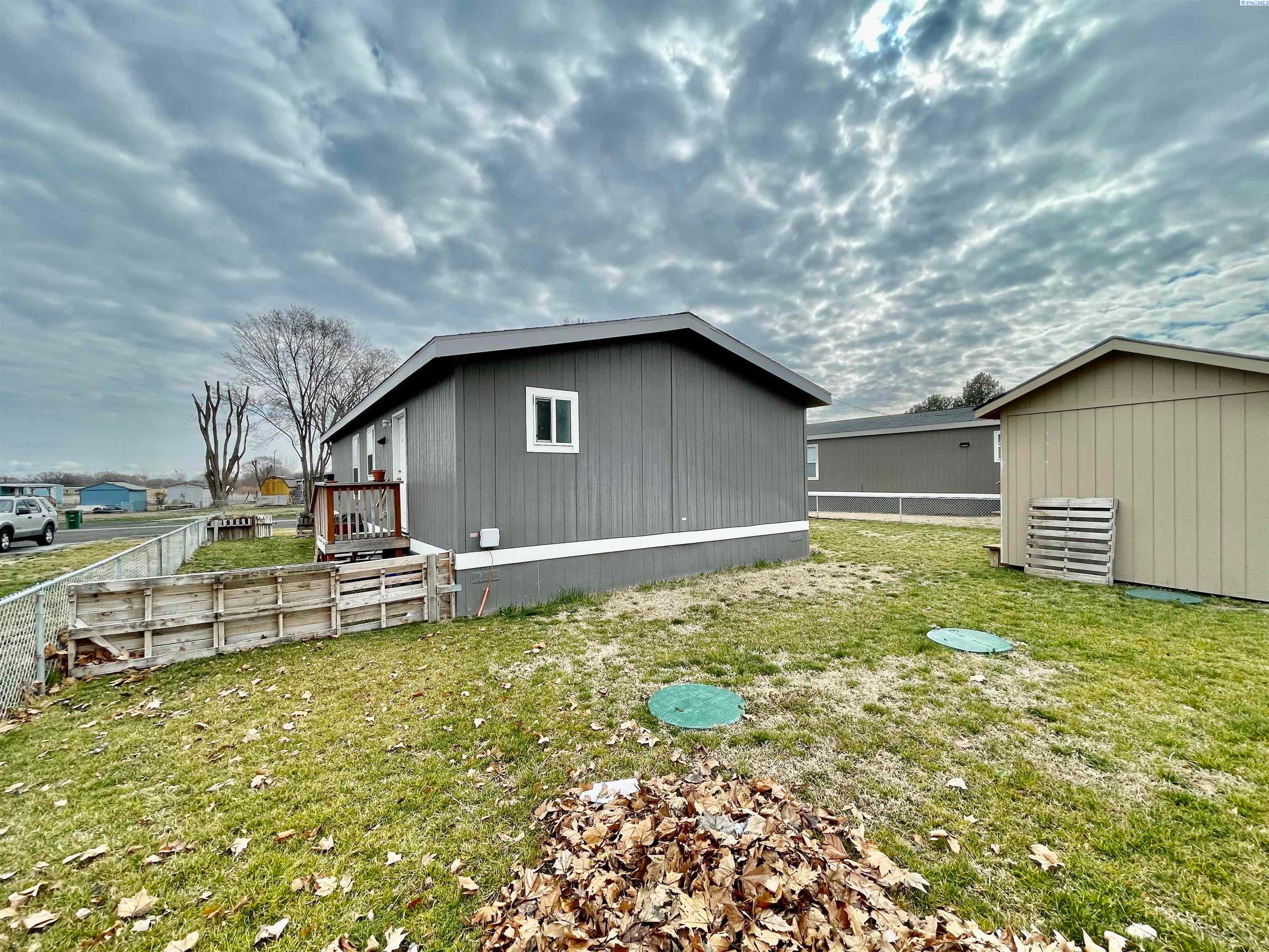 203106 East Bowles Road, Unit 56 Kennewick, WA 99337 - Photo 5 of 20 Gallery Image 5