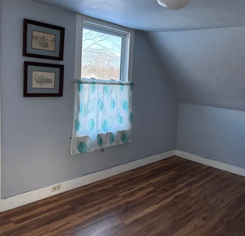 $305,000 | 11 Cottage Street, Vinalhaven, ME 04863