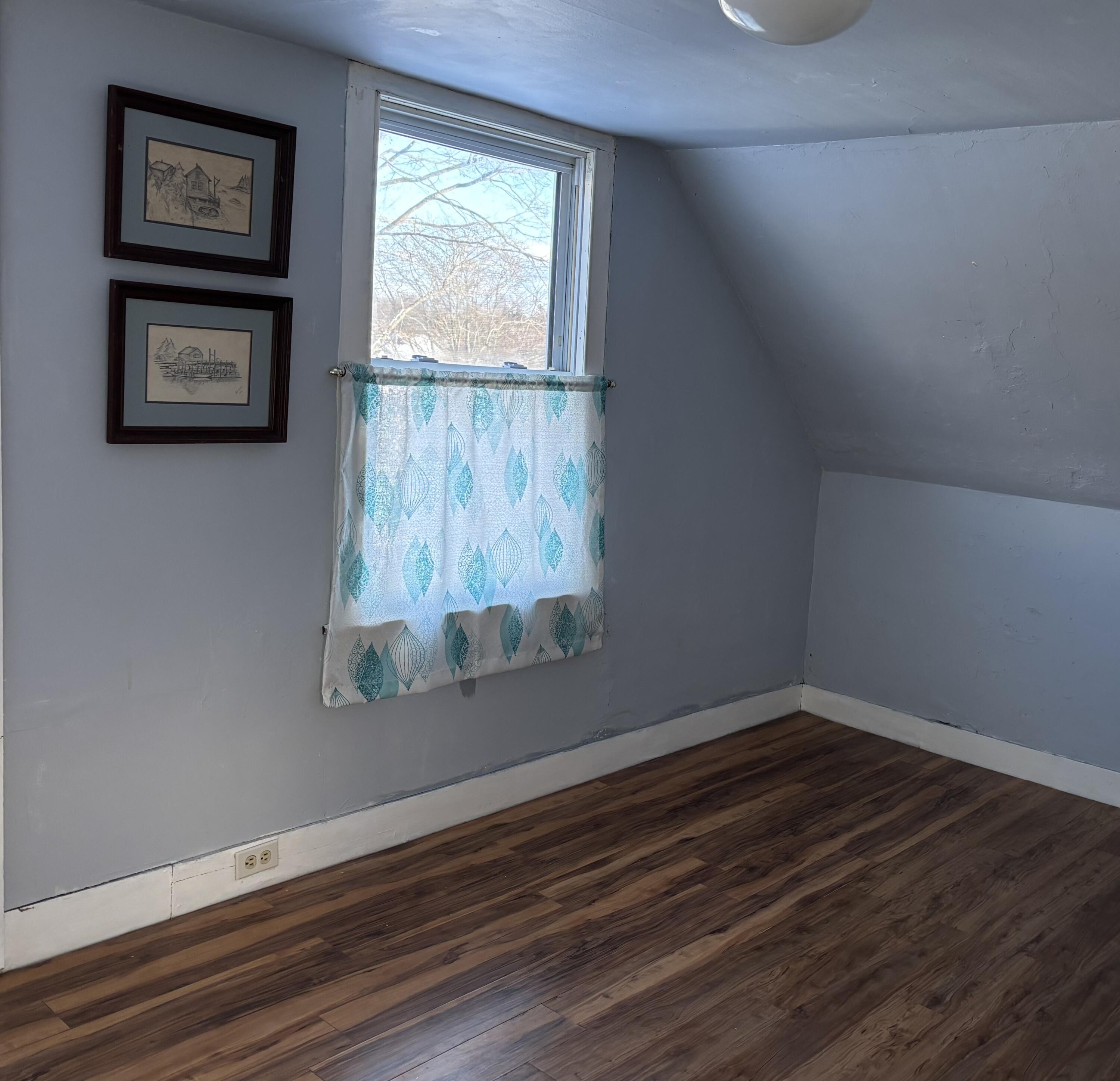 11 Cottage Street Vinalhaven, ME 04863 - Photo 15 of 27 Bedroom 1