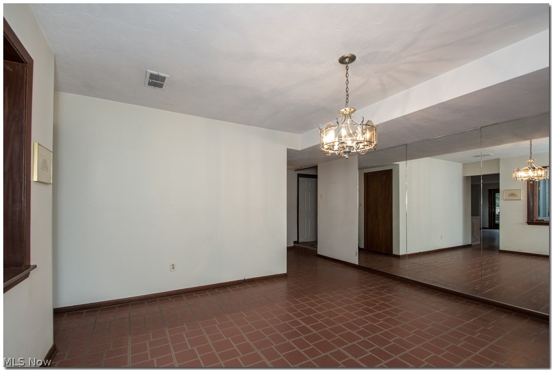 2660 Edgehill Road Cleveland, OH 44106 - Photo 19 of 35 Gallery Image 19