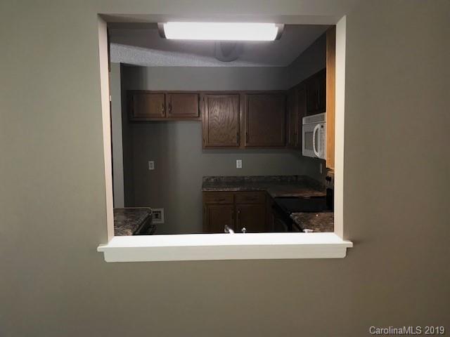 5512 Griffith Road Monroe, NC 28112 - Photo 17 of 36 a bathroom with a bathtub
