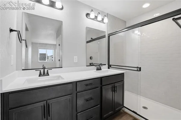 a view of walk in closet