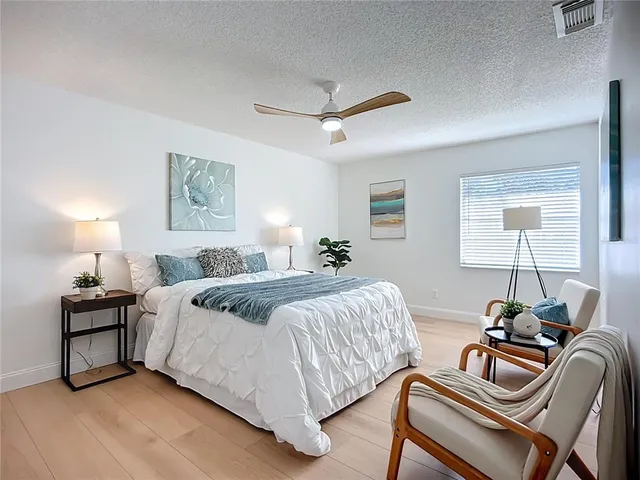 $210,000 | 2014 Hampstead Circle, Sun City Center, FL 33573