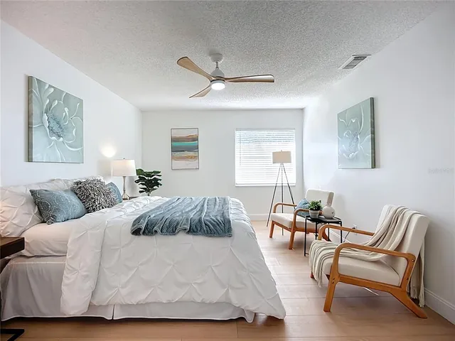 $210,000 | 2014 Hampstead Circle, Sun City Center, FL 33573