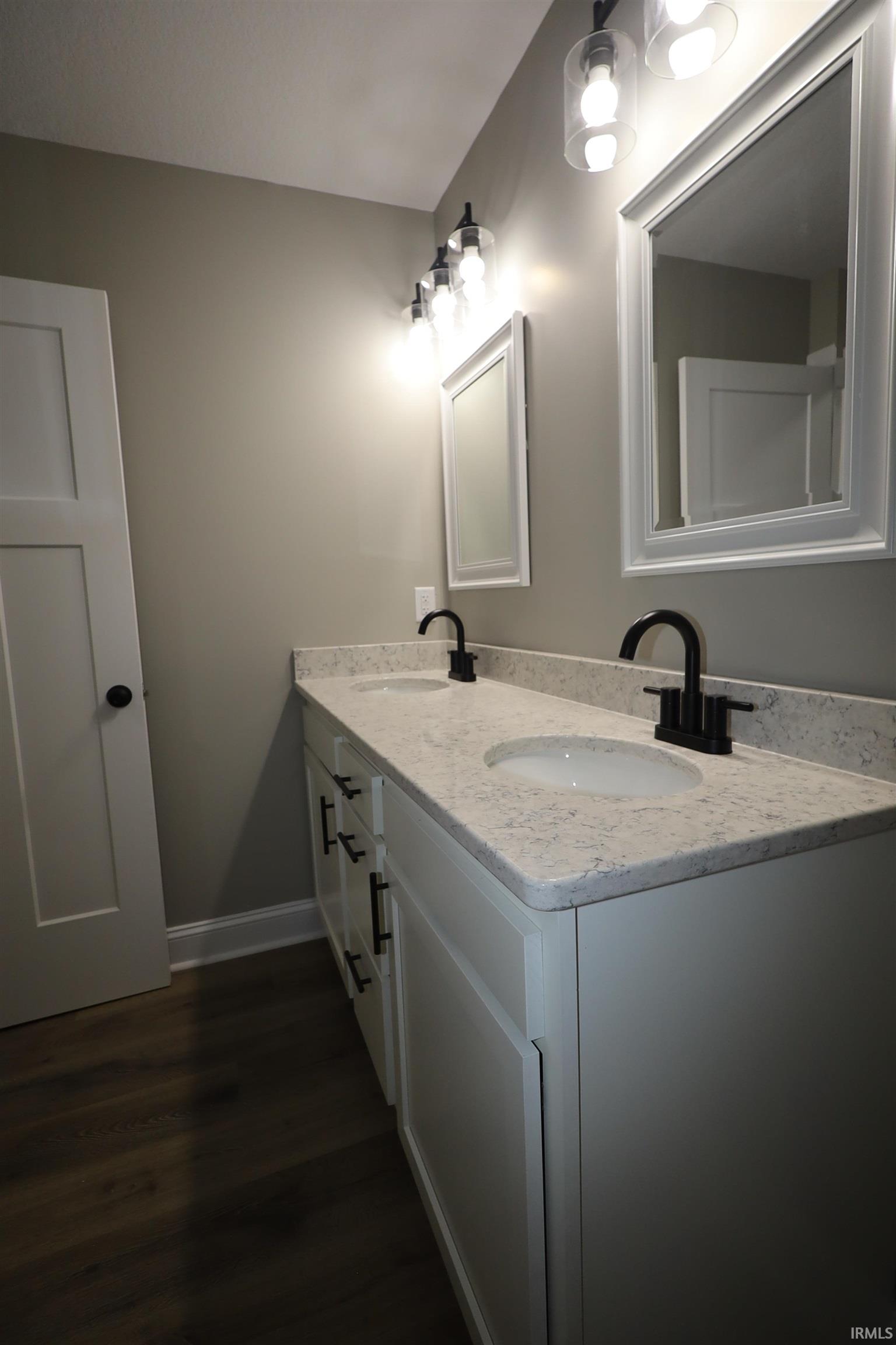 2180 & 2190 Barr Street Fort Wayne, IN 46803 - Photo 11 of 34