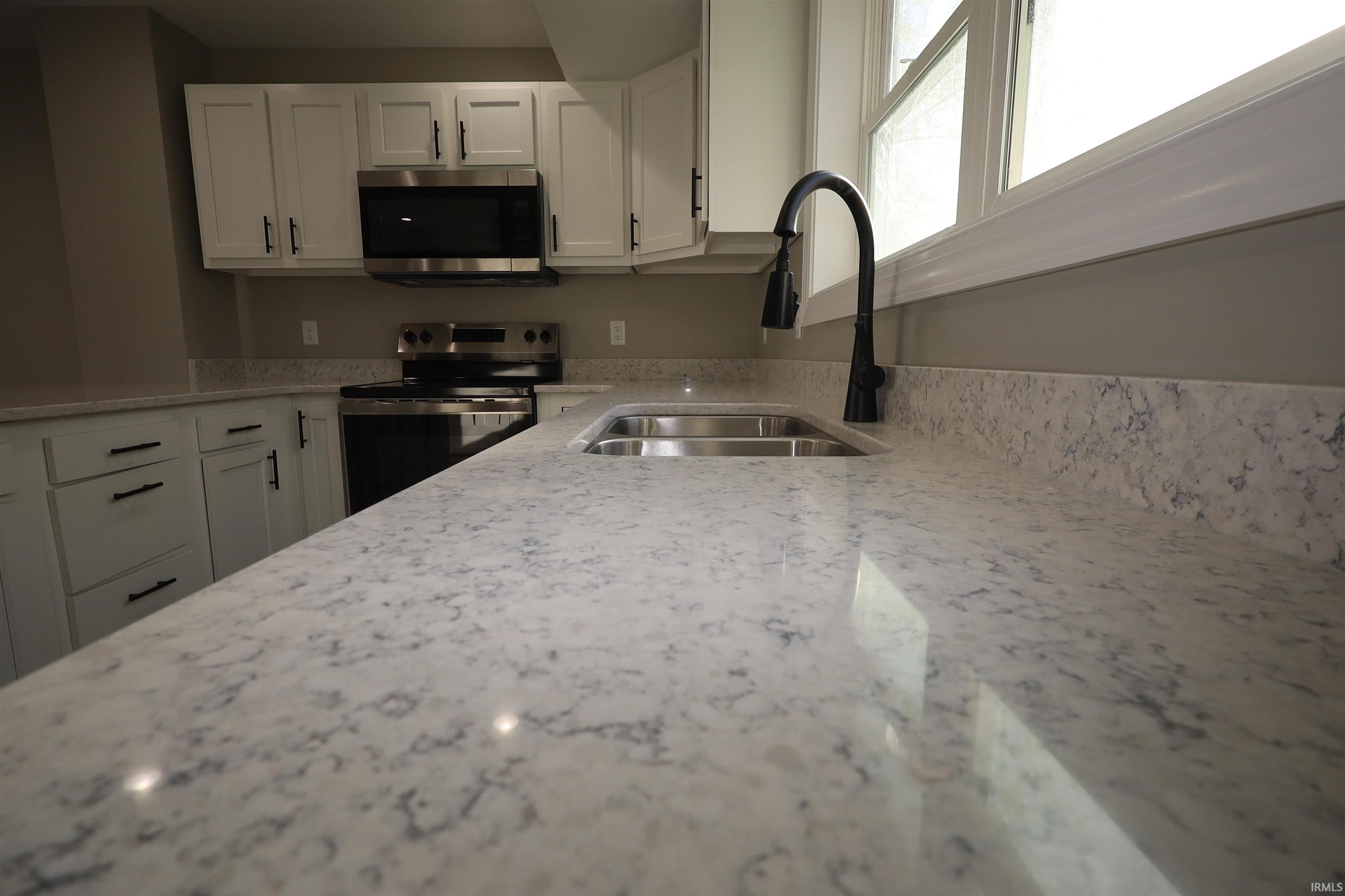 2180 & 2190 Barr Street Fort Wayne, IN 46803 - Photo 15 of 34