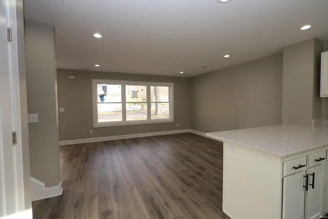 $389,900 | 2180 & 2190 Barr Street, Fort Wayne, IN 46803