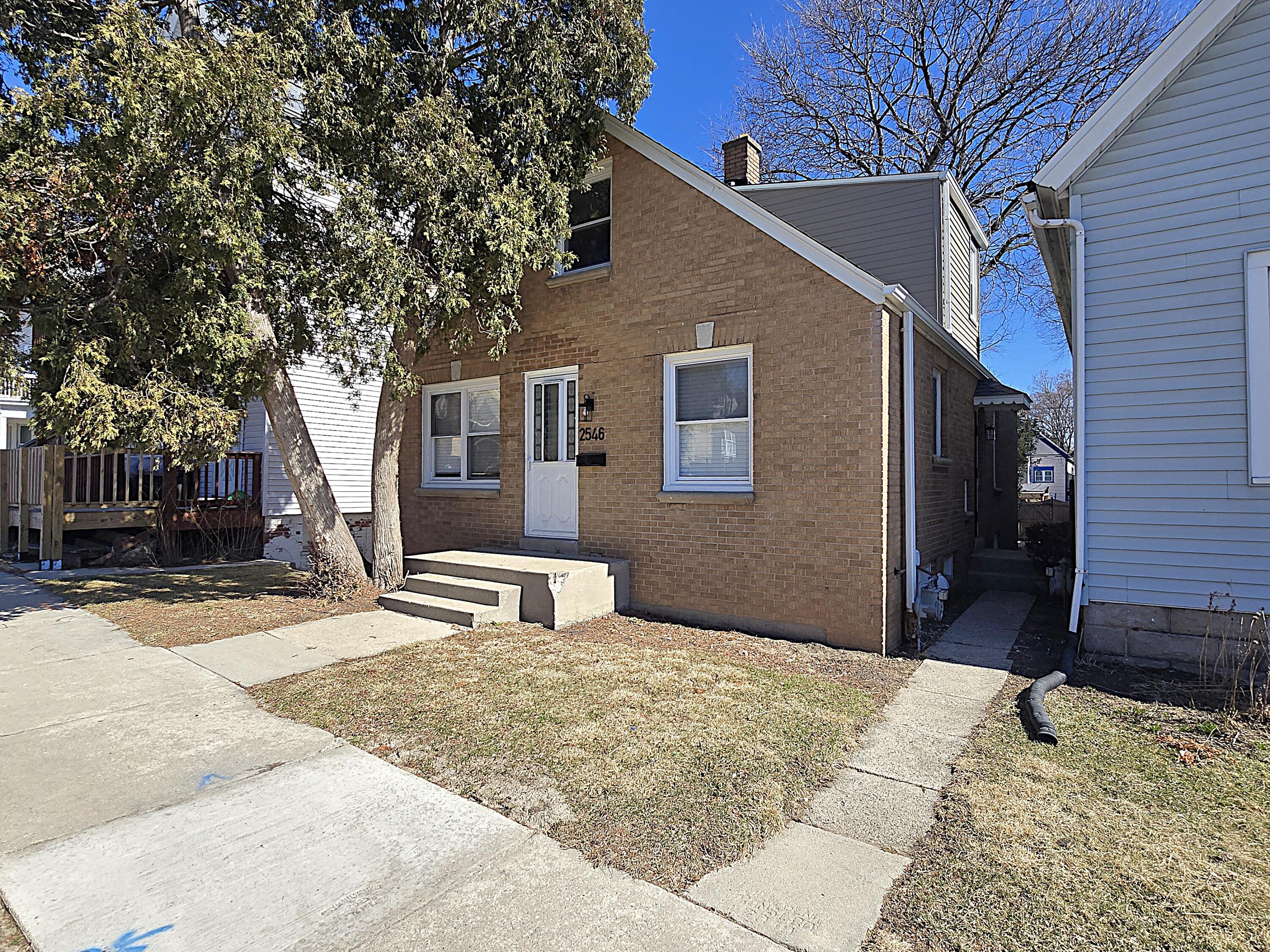 2546 South 13th Street Milwaukee, WI 53215 - Photo 1 of 1 2546 S 13th St