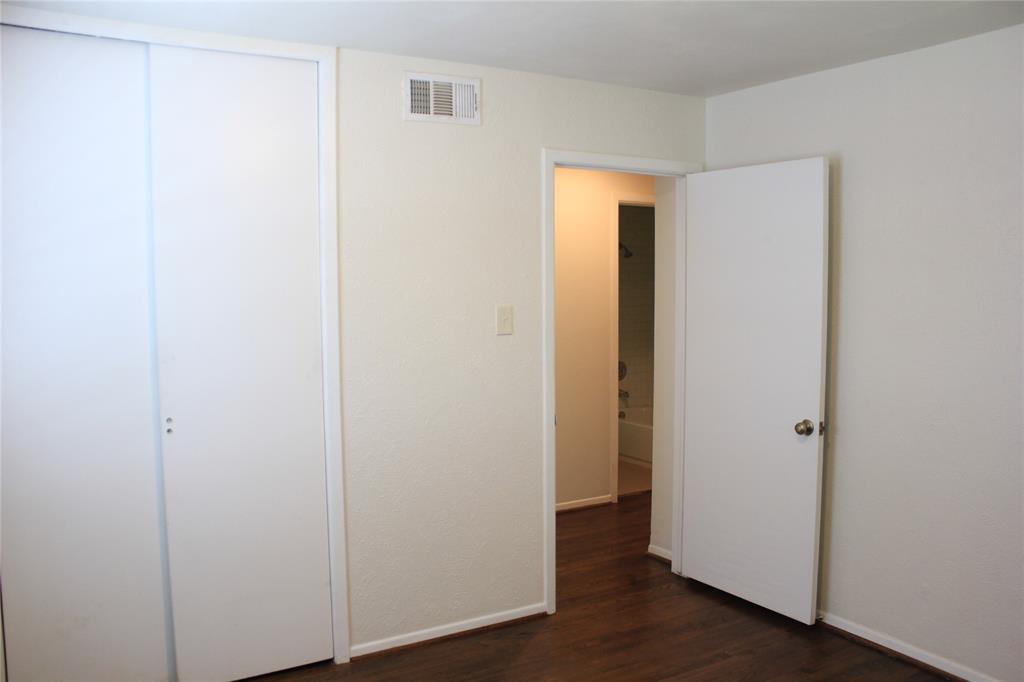 3010 Hillglenn Road Dallas, TX 75228 - Photo 19 of 33 Close to the bathroom