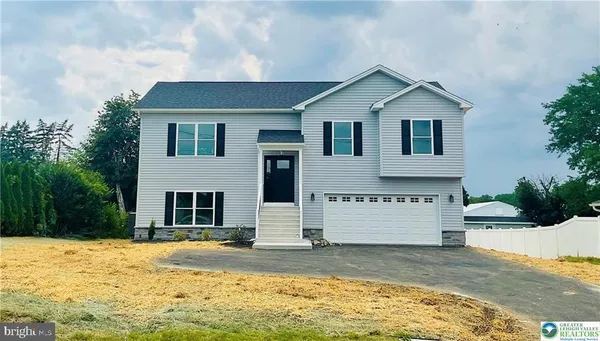 $490,000 | 2827 Willow Street, Coplay, PA 18037