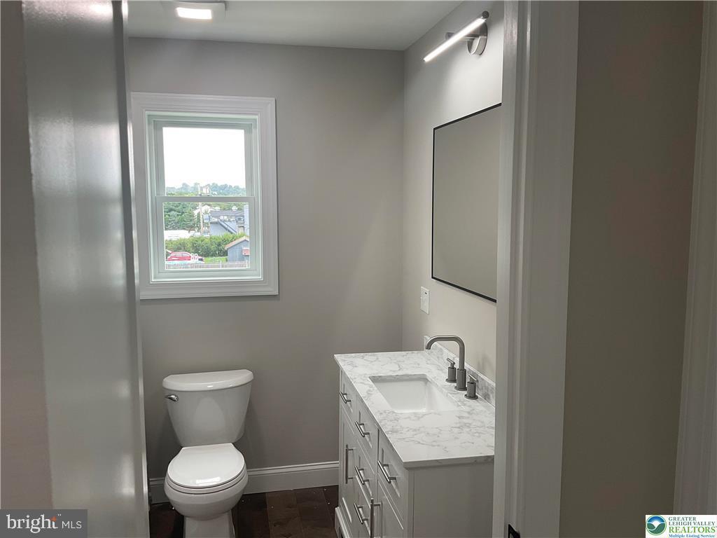 2827 Willow Street Coplay, PA 18037 - Photo 10 of 15