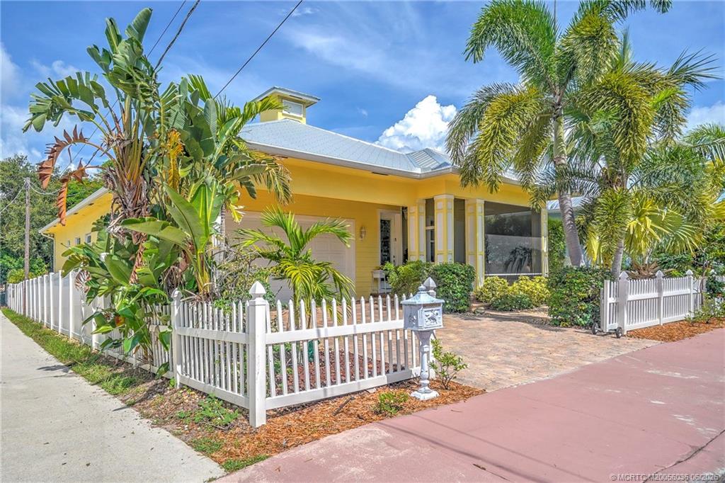 412 Southwest Akron Avenue Stuart, FL 34994 - Photo 16 of 96
