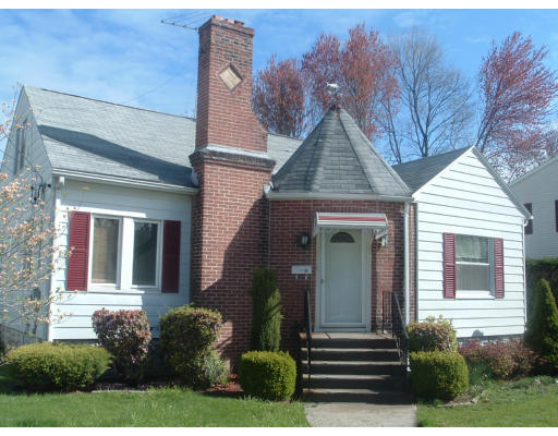 14 Merriwether Road Worcester, MA 01602 - Photo 1 of 14 Gallery Image 1