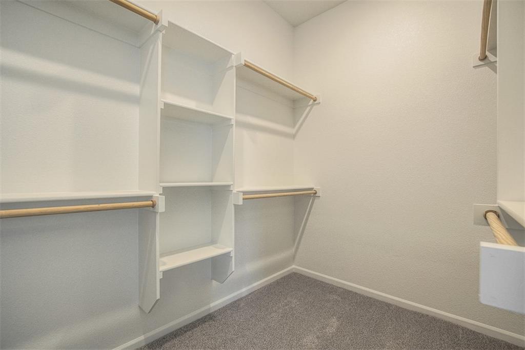 8408 North Greentree Drive Lenexa, KS 66227 - Photo 21 of 41