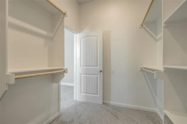 $462,725 | 8408 North Greentree Drive, Lenexa, KS 66227