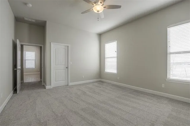 $462,725 | 8408 North Greentree Drive, Lenexa, KS 66227