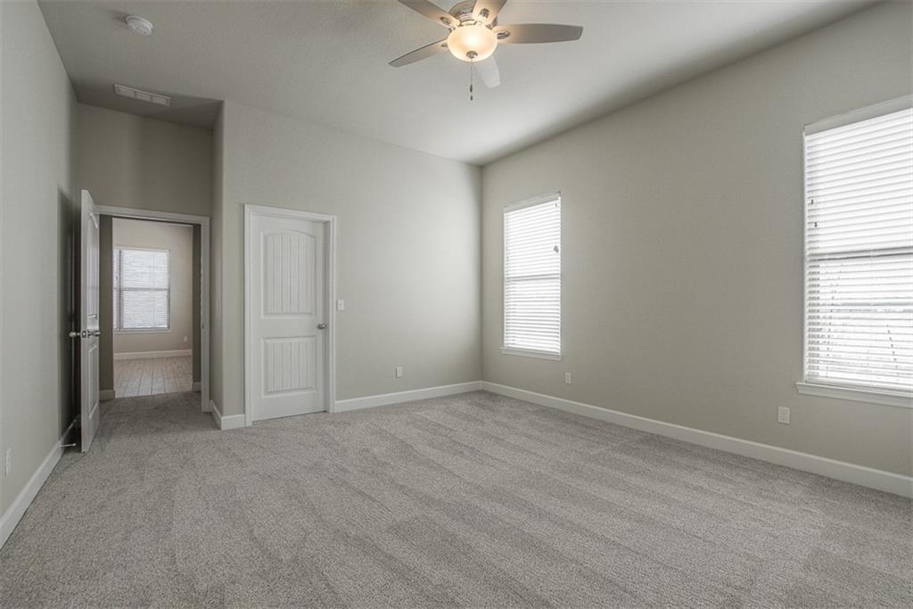 8408 North Greentree Drive Lenexa, KS 66227 - Photo 23 of 41