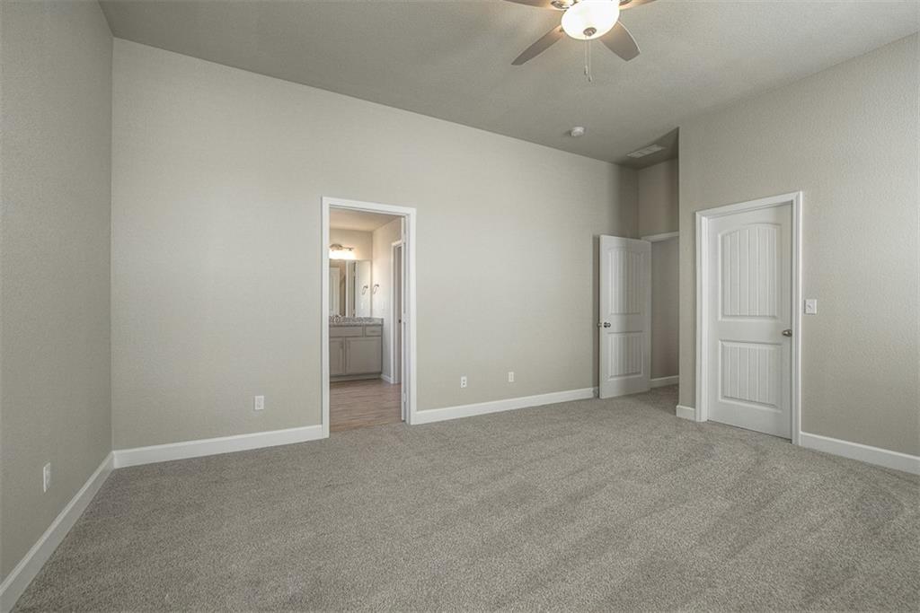 8408 North Greentree Drive Lenexa, KS 66227 - Photo 24 of 41