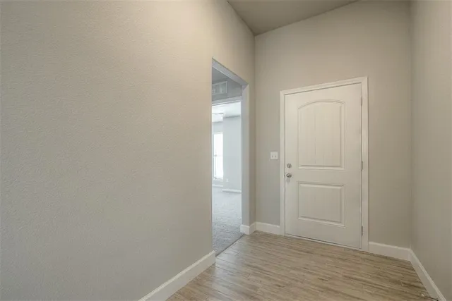 $462,725 | 8408 North Greentree Drive, Lenexa, KS 66227