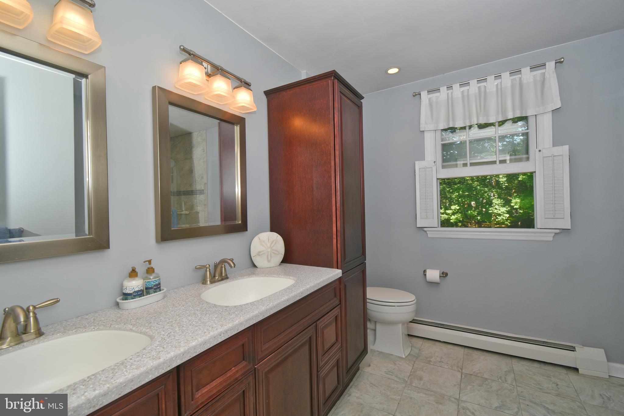 4958 Edgewood Road Doylestown, PA 18902 - Photo 35 of 47 Upstairs Hall Bath