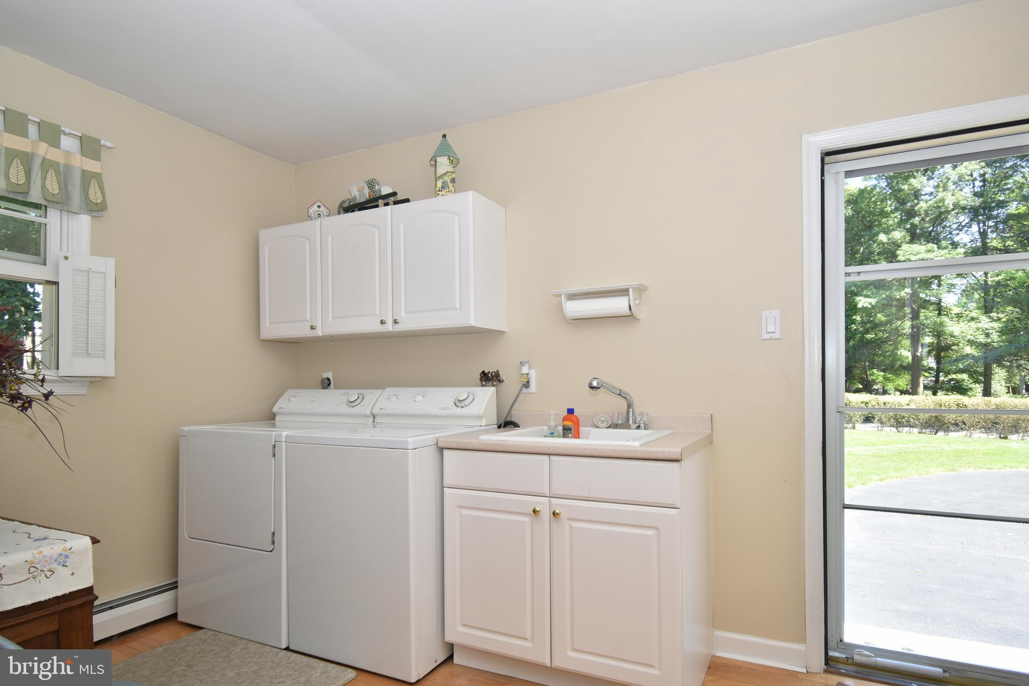 4958 Edgewood Road Doylestown, PA 18902 - Photo 9 of 47 Landry Room