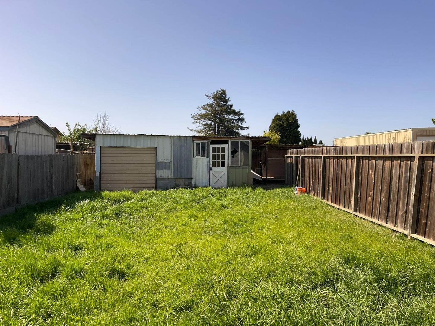 697 Middlefield Road Salinas, CA 93906 - Photo 24 of 27 Gallery Image 24