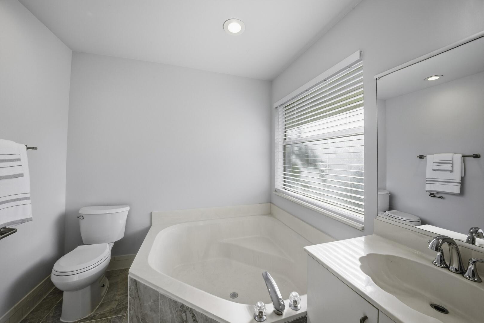 7617 Island Breeze Terrace Boynton Beach, FL 33437 - Photo 39 of 46 a bathroom with a sink and a toilet