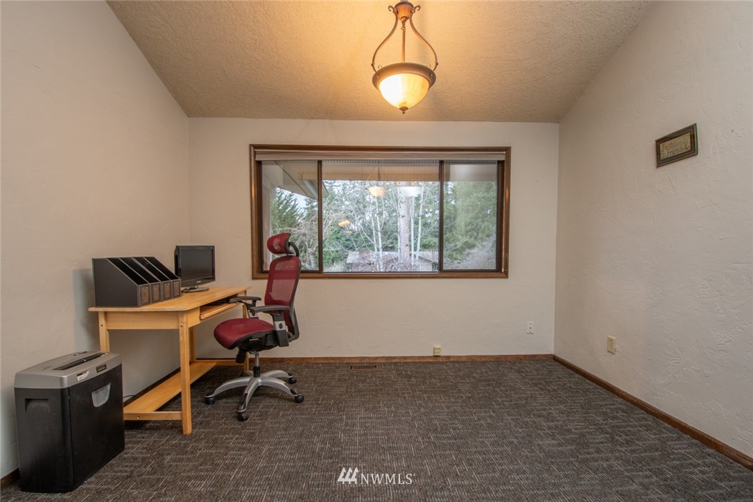 102 Pine Drive Chehalis, WA 98532 - Photo 7 of 18