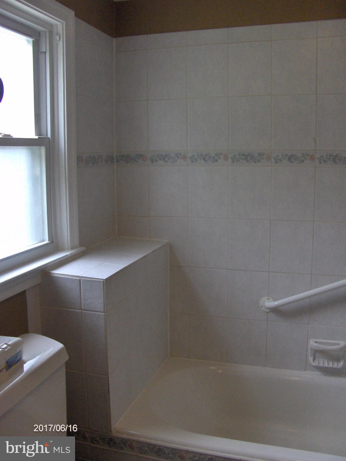 3219 Willoughby Road Baltimore, MD 21234 - Photo 14 of 29 Bath
