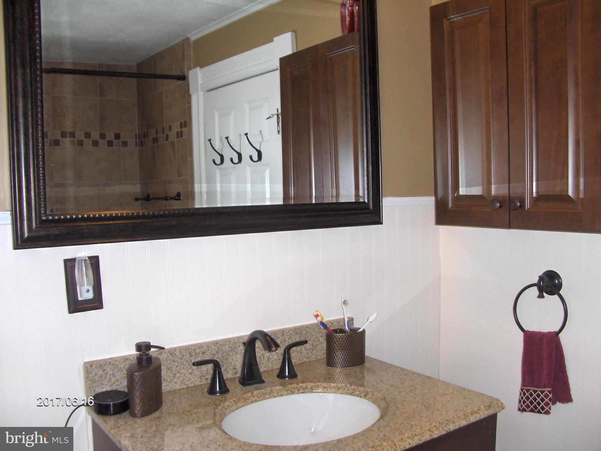 3219 Willoughby Road Baltimore, MD 21234 - Photo 18 of 29 Bath