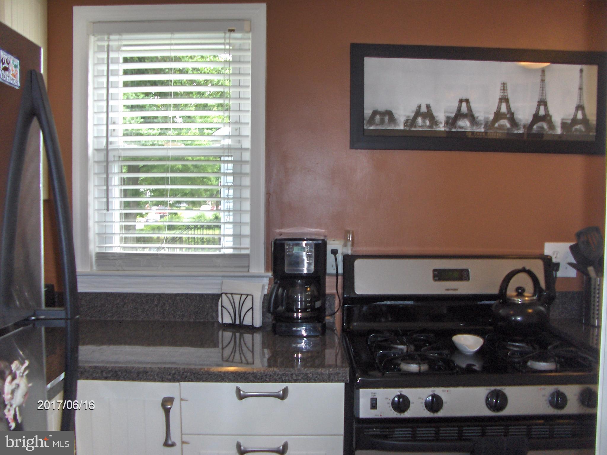 3219 Willoughby Road Baltimore, MD 21234 - Photo 5 of 29 Kitchen