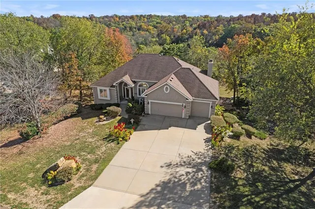 $799,950 | 14733 Timber Lane, Bonner Springs, KS 66012
