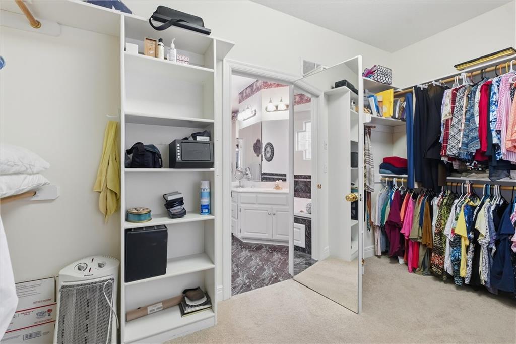 14733 Timber Lane Bonner Springs, KS 66012 - Photo 29 of 64