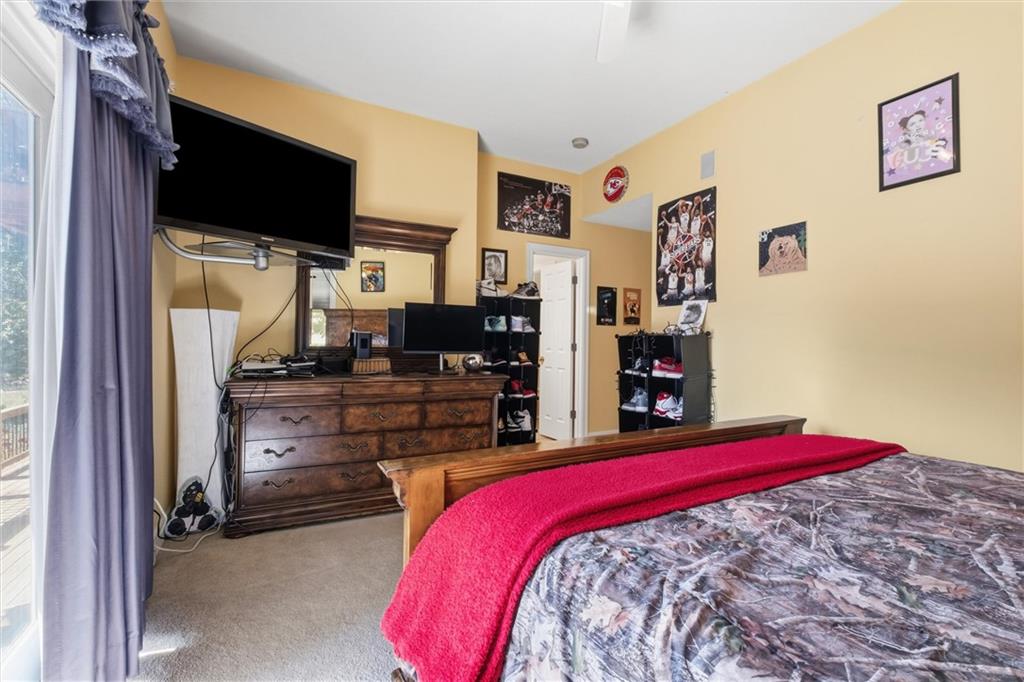 14733 Timber Lane Bonner Springs, KS 66012 - Photo 34 of 64