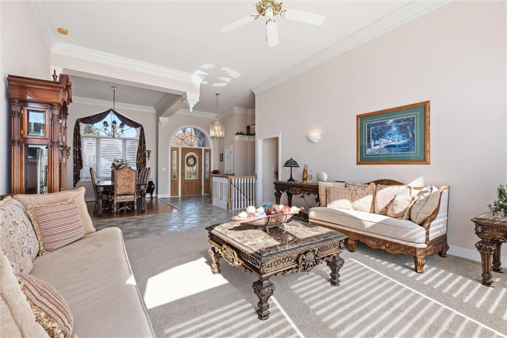 14733 Timber Lane Bonner Springs, KS 66012 - Photo 10 of 64