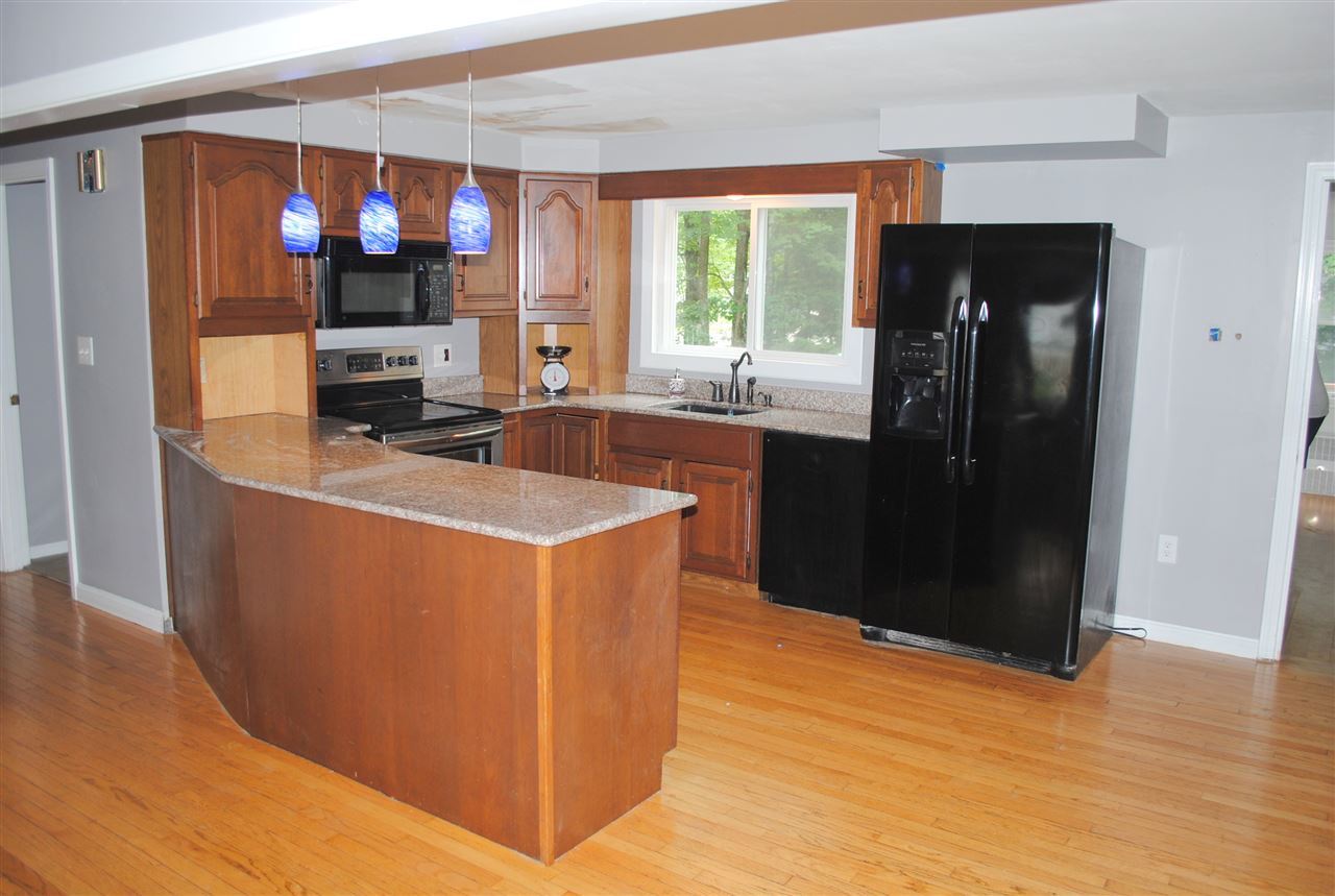2 Rochester Avenue Rochester, NH 03867 - Photo 2 of 32