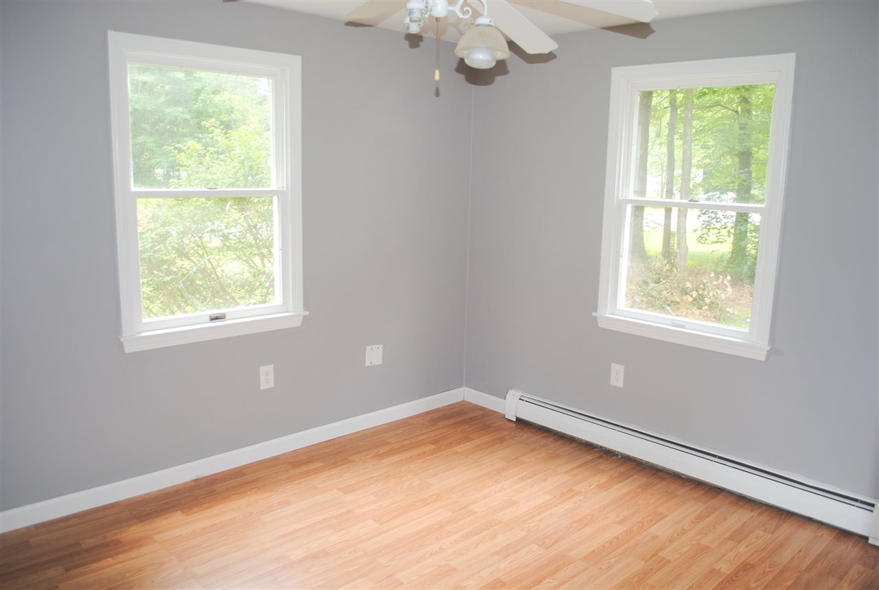 2 Rochester Avenue Rochester, NH 03867 - Photo 11 of 32