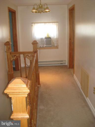 6713 Livingston Road Oxon Hill, MD 20745 - Photo 10 of 11 Hallway